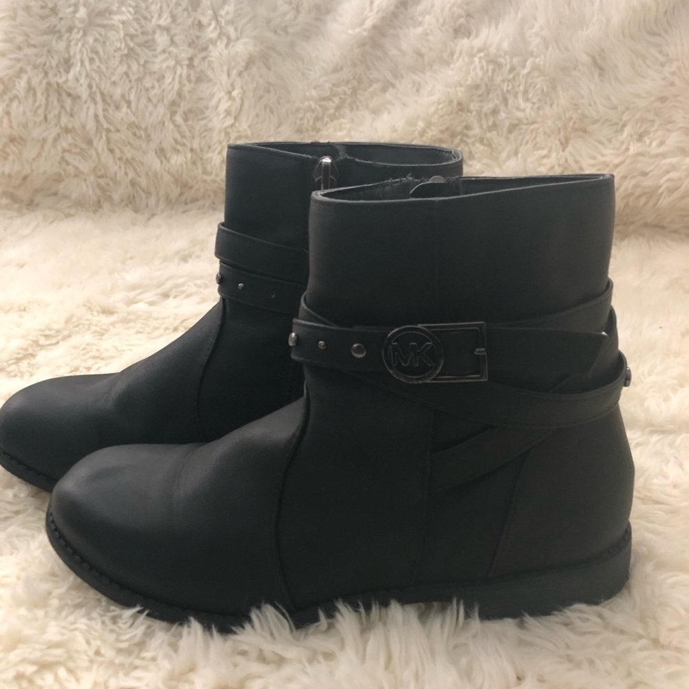 michael Kors buckle bootie
